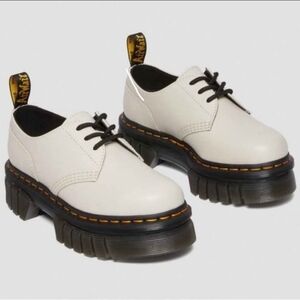 Dr. Martens Cream Platform Oxfords